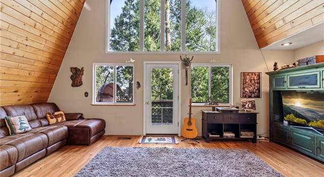 Photo of 1289 Aleutian Dr, Lake Arrowhead, CA 92352