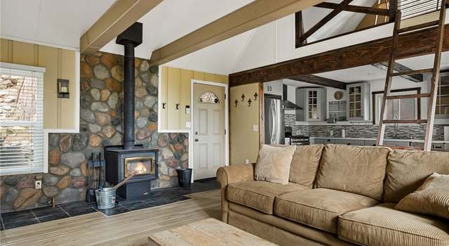 Photo of 24052 Skyland Dr, Crestline, CA 92325