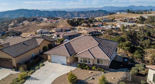 Photo of 3135 Lakeside Village Dr, Paso Robles, CA 93446