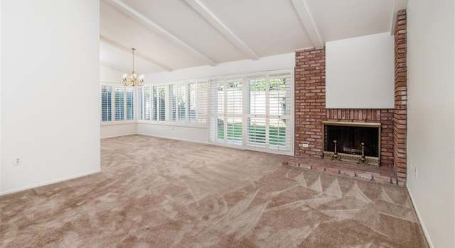Photo of 1858 Tule Ct, Carlsbad, CA 92011