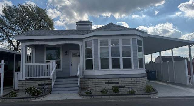 Photo of 600 W Gladstone St #62, Azusa, CA 91702