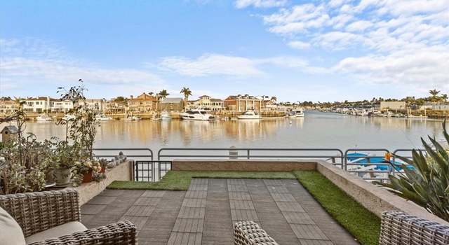 Photo of 17124 Bluewater Ln, Huntington Beach, CA 92649