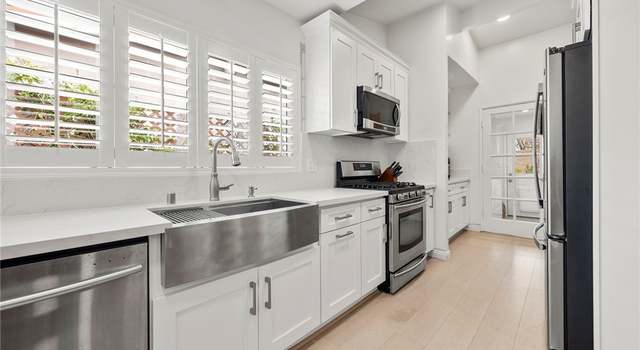 Photo of 487 N Fern St, Orange, CA 92867