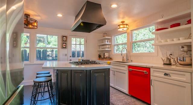 Photo of 430 Lark Rd, Wrightwood, CA 92397
