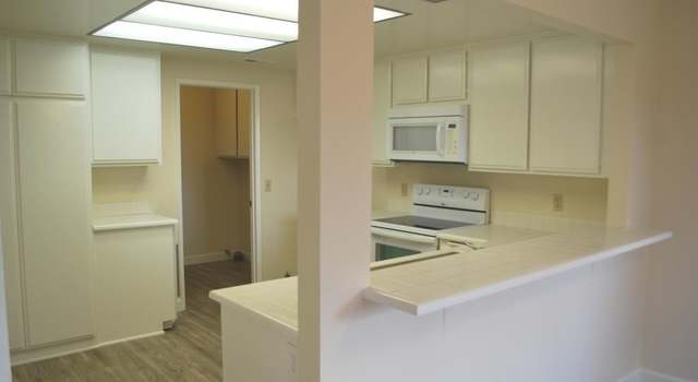 Photo of 3030 Via Estrada, Carlsbad, CA 92009