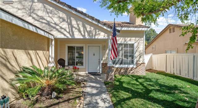 Photo of 19390 Okeechobee Ln, Lake Elsinore, CA 92530