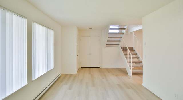 Photo of 240 Carriage Dr Unit D, Santa Ana, CA 92707