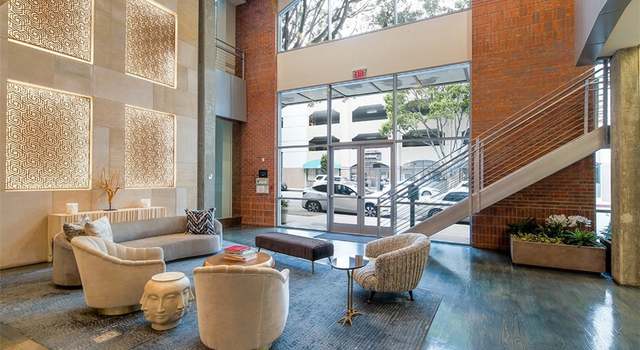 Photo of 840 E Green St #223, Pasadena, CA 91101