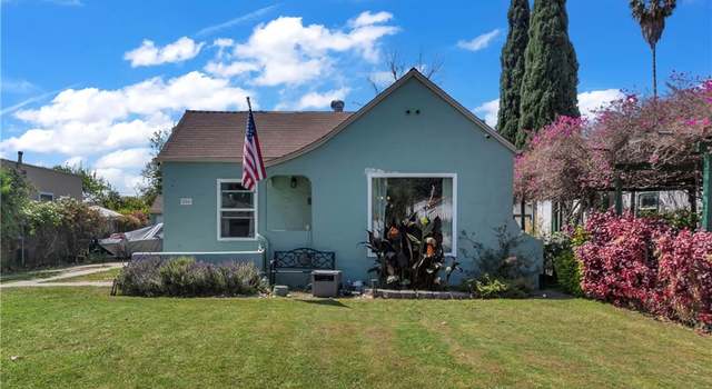 Photo of 484 W Chester Pl, Pomona, CA 91768
