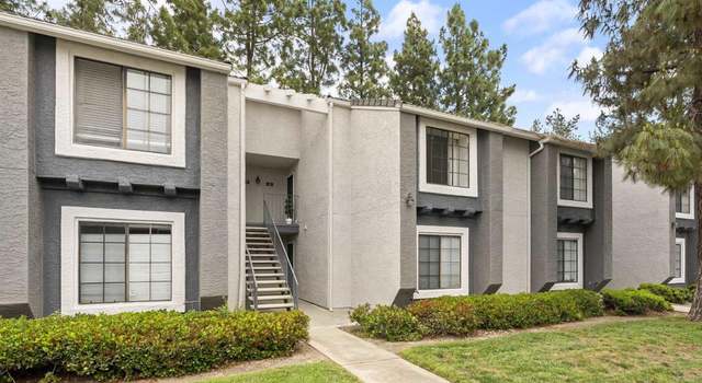 Photo of 14936 Avenida Venusto #12, San Diego, CA 92128