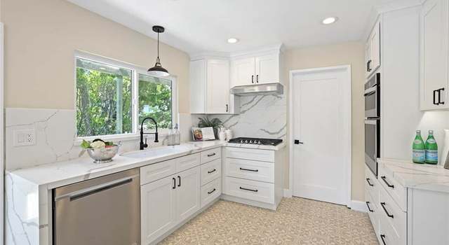 Photo of 2923 Woodwardia Dr, Los Angeles, CA 90077