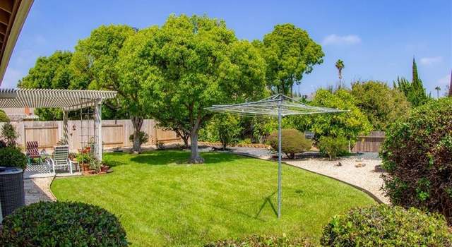 Photo of 1762 Edgebrook Pl, Escondido, CA 92026