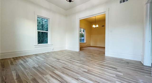 Photo of 702 Park Ln, Corona, CA 92879