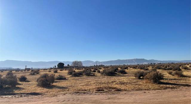 Photo of 2 Candlewood Rd, Apple Valley, CA 92307
