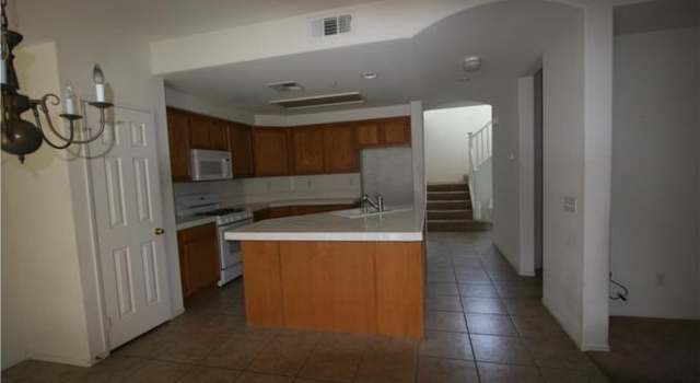 Photo of 26301 Arboretum Way #101, Murrieta, CA 92563