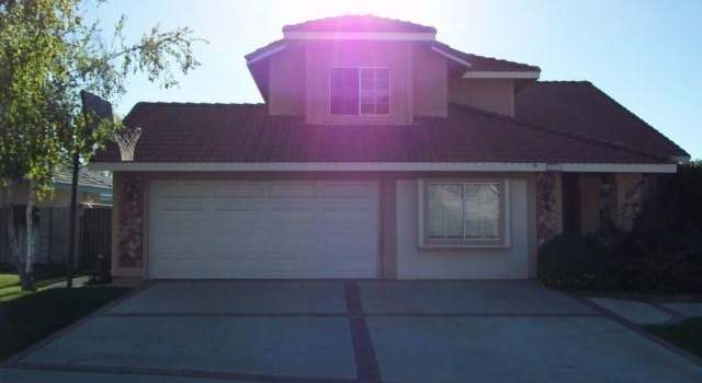 Photo of 10510 Wood Glen Ct, Yucaipa, CA 92399