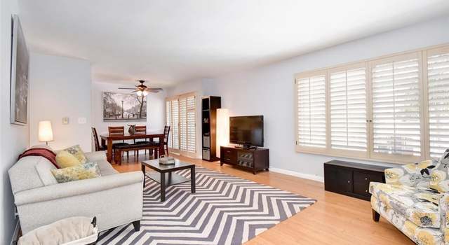 Photo of 333 Junipero Ave Unit 2C, Long Beach, CA 90814