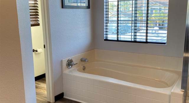 Photo of 23096 Empire Penguin Rd, Wildomar, CA 92595