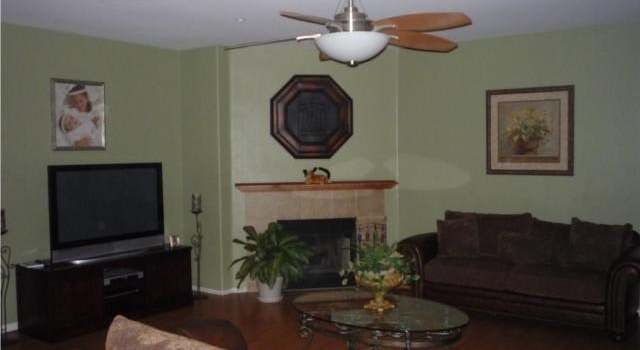 Photo of 15729 Cherry Leaf Ln, Fontana, CA 92336