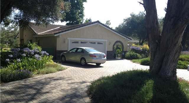 Photo of 2443 Los Alisos Dr, Fallbrook, CA 92028