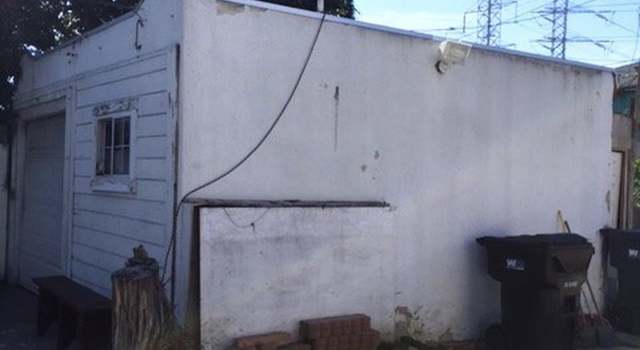 Photo of 8977 California Ave, South Gate, CA 90280