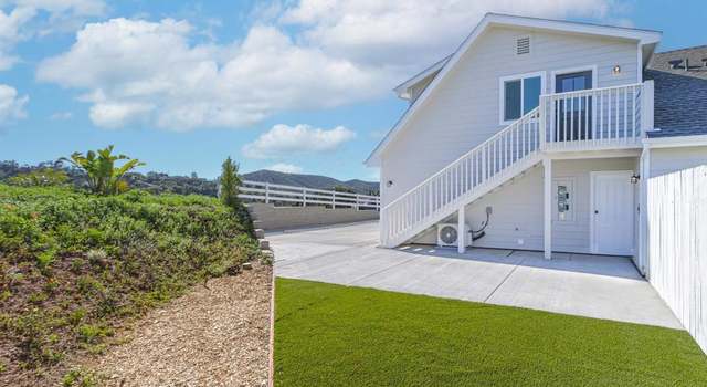 Photo of 1015-& 1015 1/2 La Rueda Dr, Vista, CA 92084