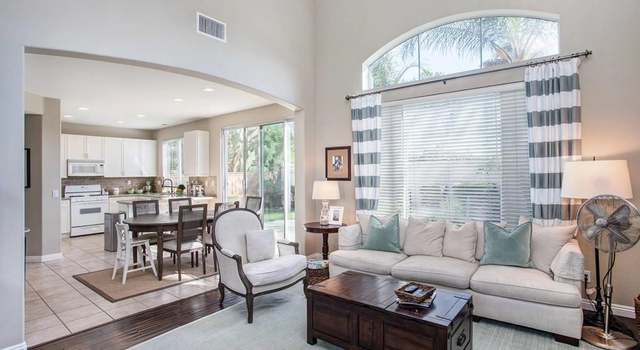 Photo of 3203 Corte Poco, Carlsbad, CA 92009