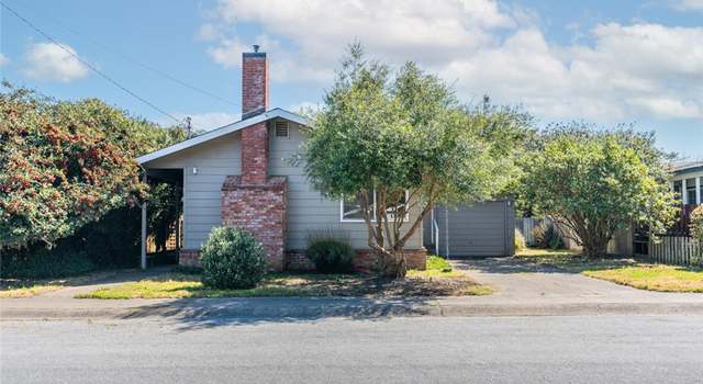 Photo of 112 Woodland Dr, Fort Bragg, CA 95437