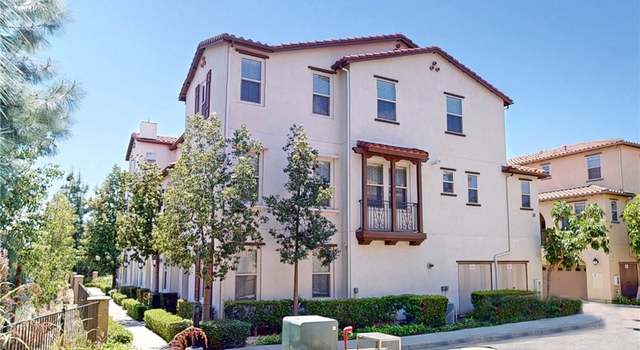 Photo of 833 E Cassia Ln Unit D, Azusa, CA 91702
