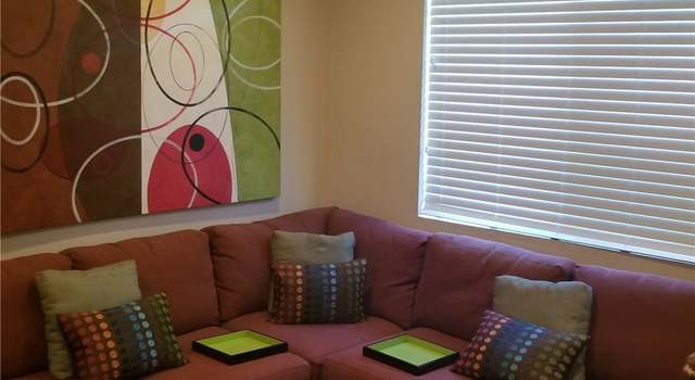 Photo of 11940 Weddington St #9, Valley Village, CA 91607