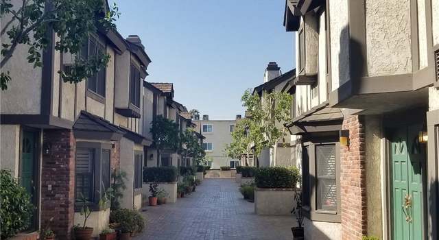 Photo of 11940 Weddington St #9, Valley Village, CA 91607