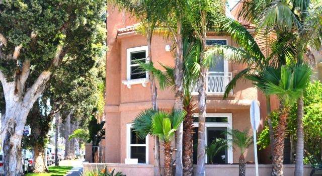 Photo of 328 7th St, Huntington Beach, CA 92648