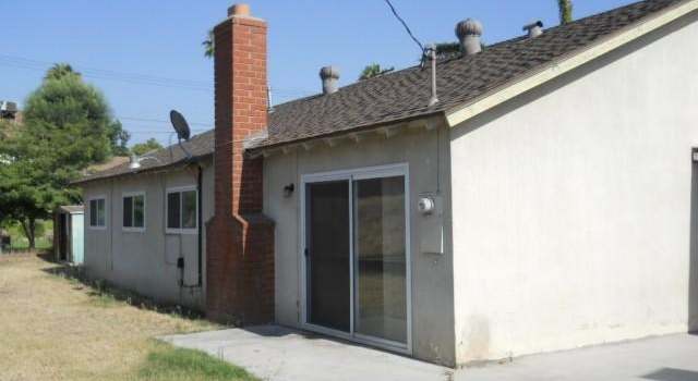 Photo of 27134 Mansfield St, Highland, CA 92346