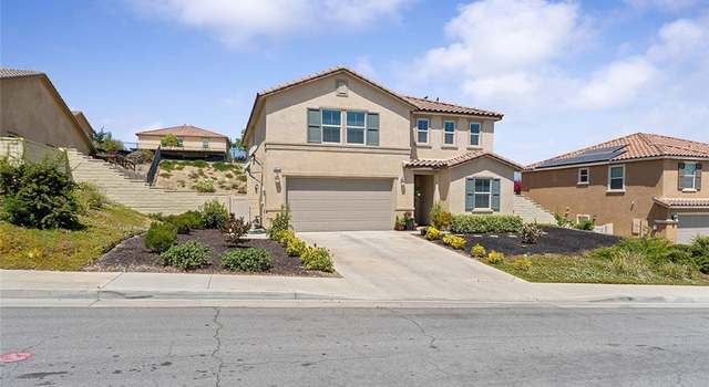 Photo of 4073 Tamarind Rdg, Lake Elsinore, CA 92530