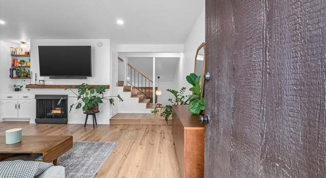 Photo of 5465 Newcastle Ave #6, Encino, CA 91316