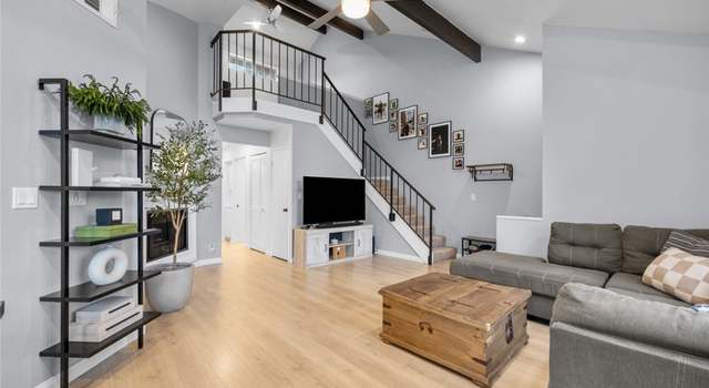 Photo of 26816 Claudette St #314, Canyon Country, CA 91351