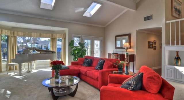 Photo of 492 Magnolia St, Costa Mesa, CA 92627