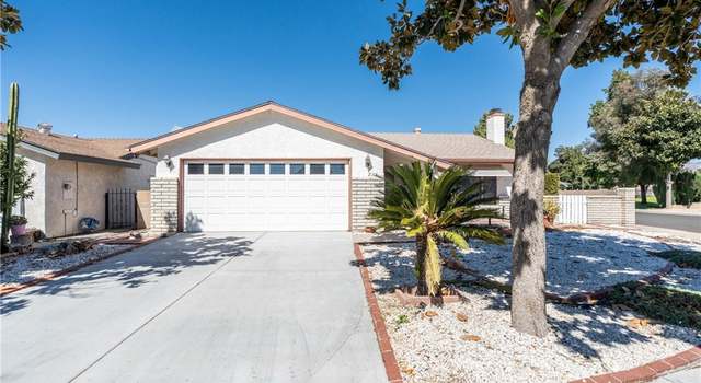 Photo of 2108 El Toro Cir, Hemet, CA 92545