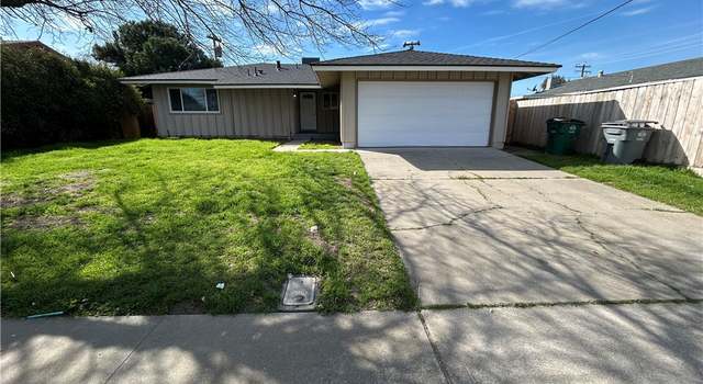 Photo of 1445 Hawthorne Dr, Los Banos, CA 93635