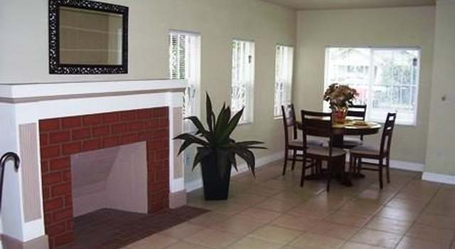 Photo of 825 W 54th St, Los Angeles, CA 90037