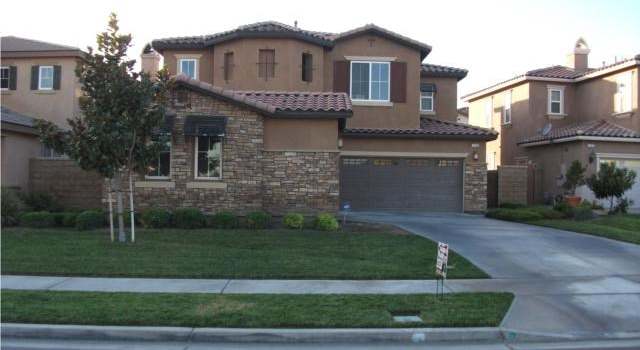 Photo of 10988 White Ash Ln, Fontana, CA 92337