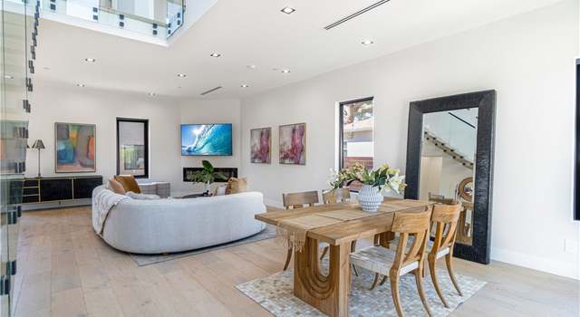 Photo of 10943 Pickford Way, Culver City, CA 90230