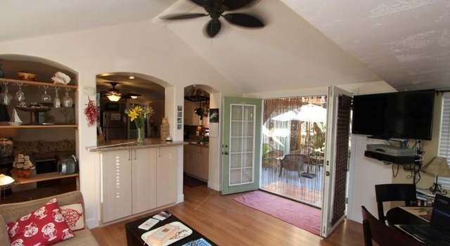 Photo of 812 Sunset Ct, San Diego, CA 92109