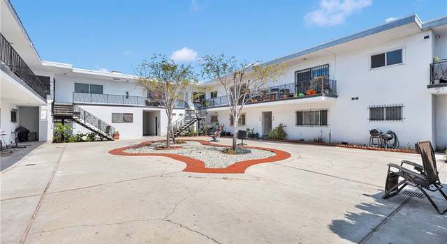Photo of 221 W Buckthorn St #3, Inglewood, CA 90301