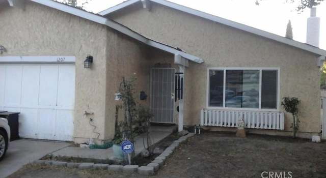 Photo of 1207 Caperton St, Lancaster, CA 93535