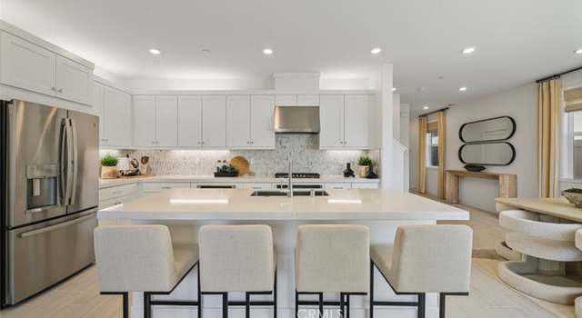 Photo of 460 Checkerbloom Ln, Santa Paula, CA 93060