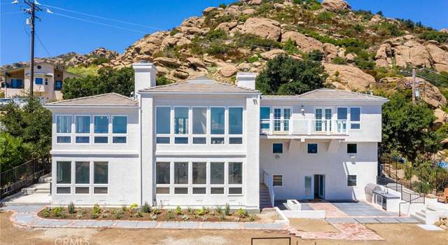 Photo of 1112 Mesa Dr, Simi Valley, CA 93063