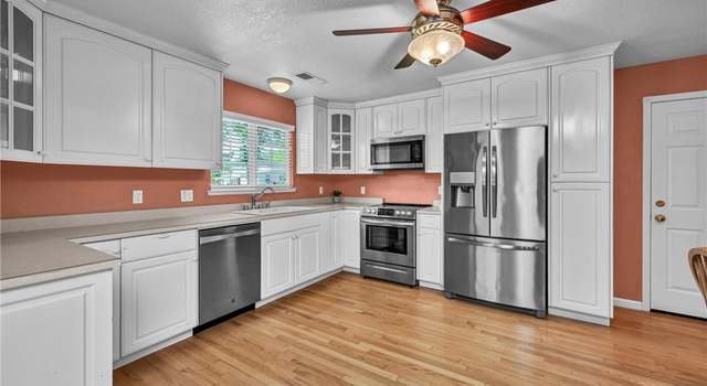 Photo of 944 First St, Lakeport, CA 95453
