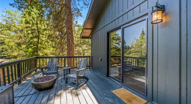 Photo of 650 E Victoria Ct, Lake Arrowhead, CA 92352