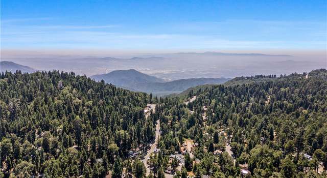 Photo of 650 E Victoria Ct, Lake Arrowhead, CA 92352